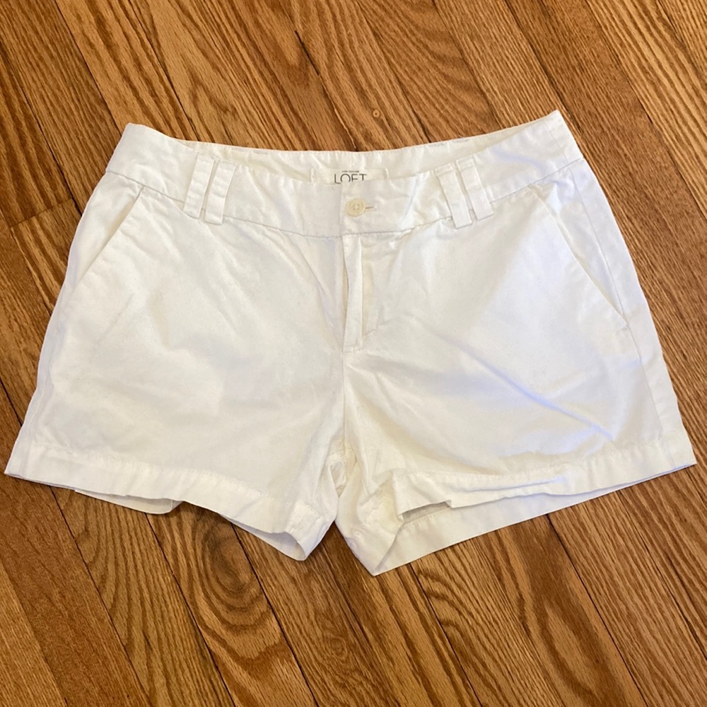 LOFT | White Chino Shorts | Size 2
